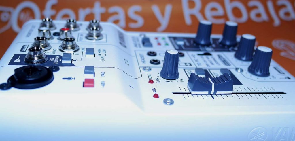 Análisis de la Yamaha AG03